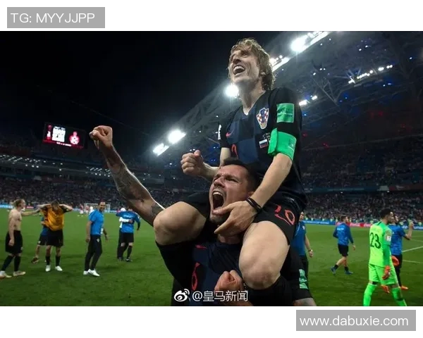 昔日恩怨再现!莫德里奇与老队友狭路相逢 昔日恩怨再现!莫德里奇与老队友狭路相逢